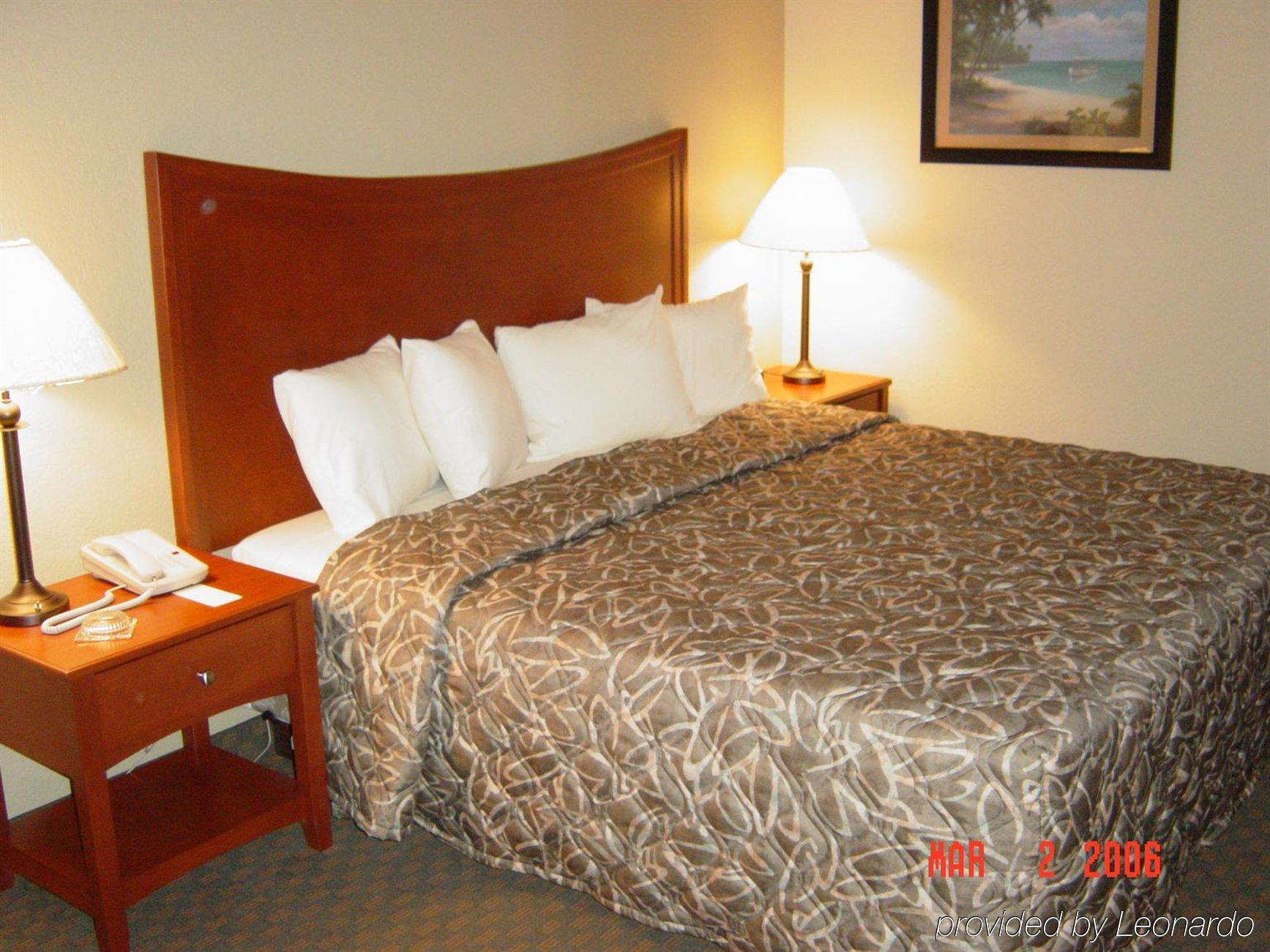 Emerald Coast Inn & Suites Форт-Волтон-Біч Номер фото